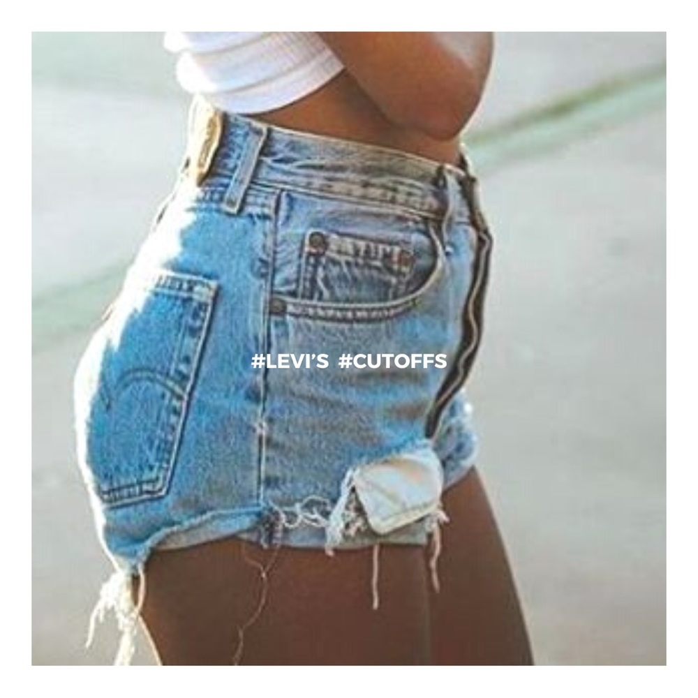 *:･ﾟLEVI’S Upcycled Denim Cutoff Shorts